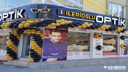 Rainbow Bursa Organizasyon tarafından tasarlanan, detaylı ve şık iş yeri süsleme örnekleri ile görkemli bir açılış atmosferi.