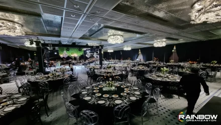 Bursa'nın muhteşem doğasında gerçekleşen profesyonel bir kır düğünü organizasyonu kurulumu.