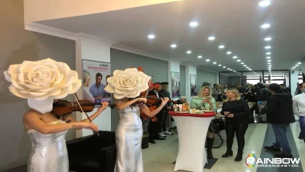 Rainbow Bursa Organizasyon tarafından Bursa'da düzenlenen şık ve profesyonel bir catering organizasyonu.